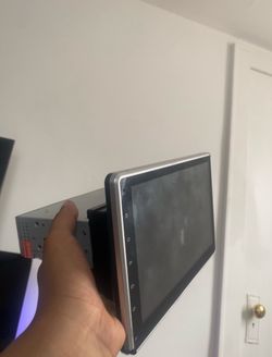 Android-powered screen