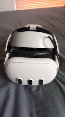Oculus Quest 3 128GB (FIRM ON PRICE)
