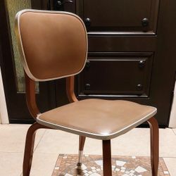 AVAILABLE ~ Vintage Metal Chair