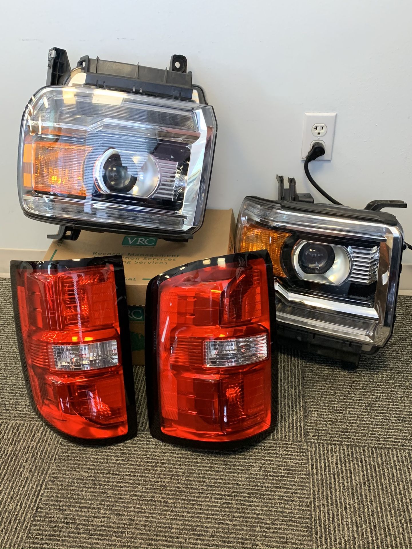 2018 GMC Headlights & Taillights