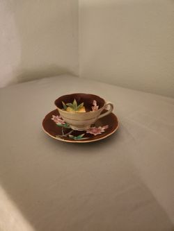 SHOFU VINTAGE FLORAL BURGUNDY & PINK TEACUP W/SAUCER