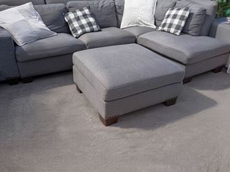 Thomasville sectional couch with ottoman