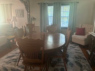 Solid oak dinning room table