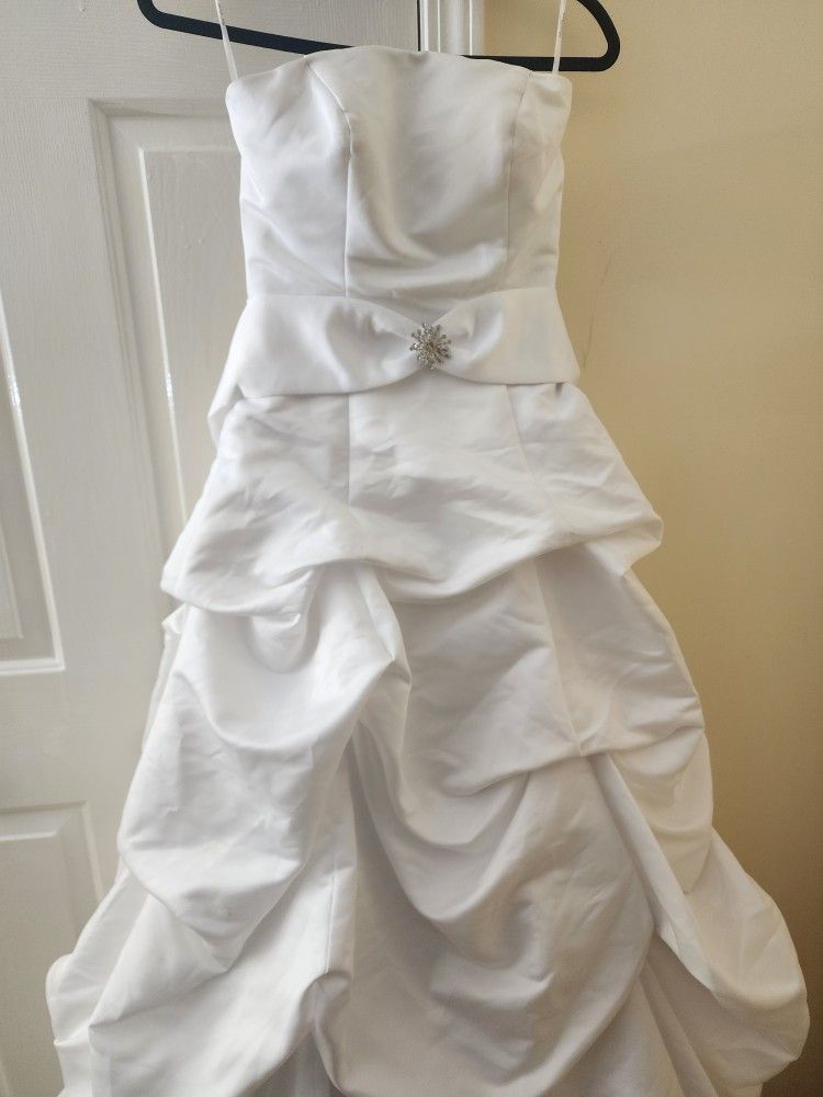 Wedding Dresses 