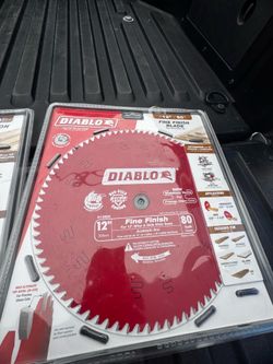 Hoja de corte marca diablo 12” 80 y 60 dientes
