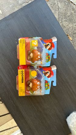 Super Mario Goomba Figures/Toys