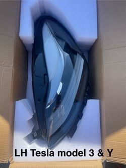 LH Headlight fit Tesla model 3 or model Y
