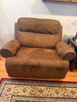 Love Seat (Pair)