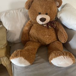 Large stuffed Animal 