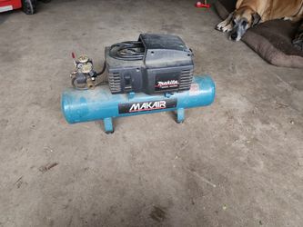 Makita Air Compressor 2.5 Gal