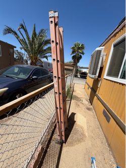 16 ft fiberglass ladder