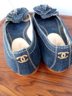 Chanel Iconic Vintage Camellia flats. Siza 8 . Great condition. ATTENTION! Read FULL description because that affect all of us legitimate sellers!