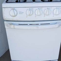 Hotpoint Stove And Refrigerator