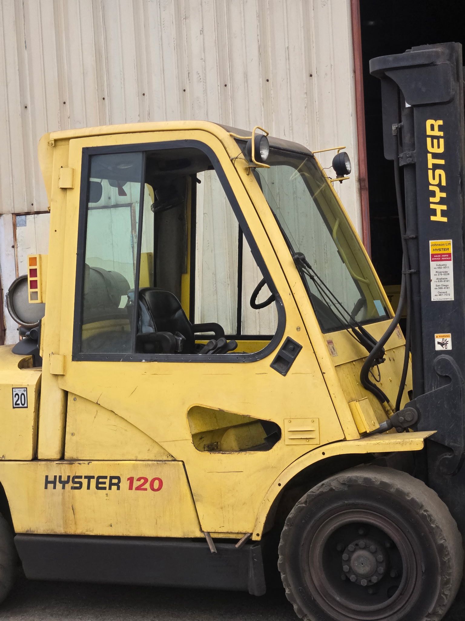 Forklift 9,000 Lbs