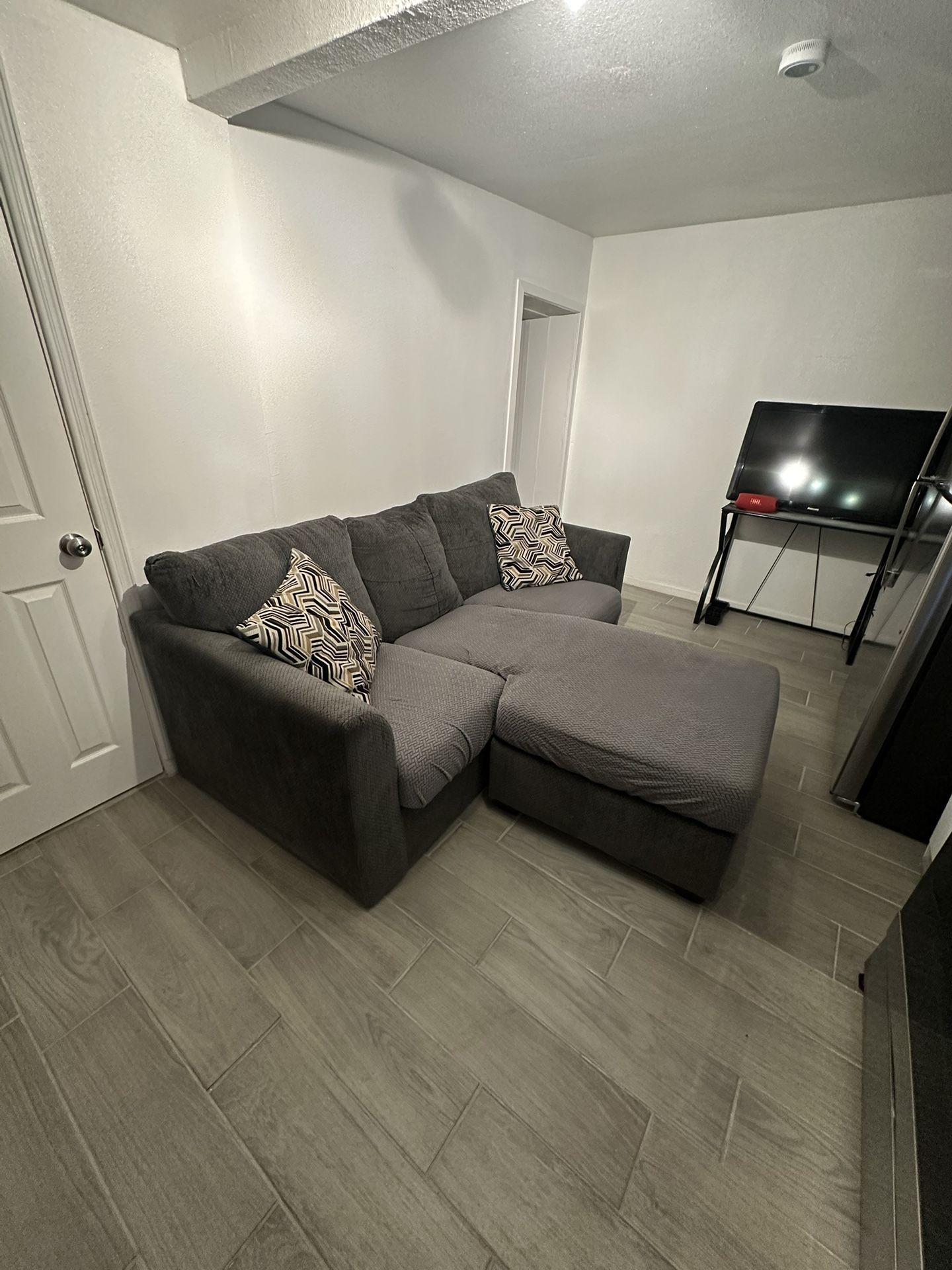 3 Seat Soft Small Couch With Foot Ottoman