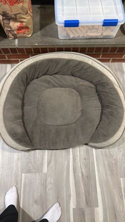 Round Plush Pet Bed