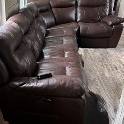 Lightly Used, Luxurious Leather Six Piece Power Reclining Sofa 
