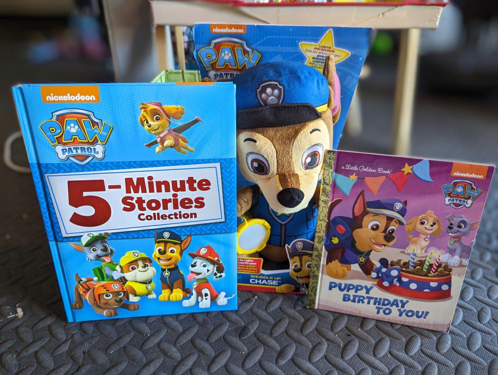 Paw Patrol Snuggle Up Chase And Books