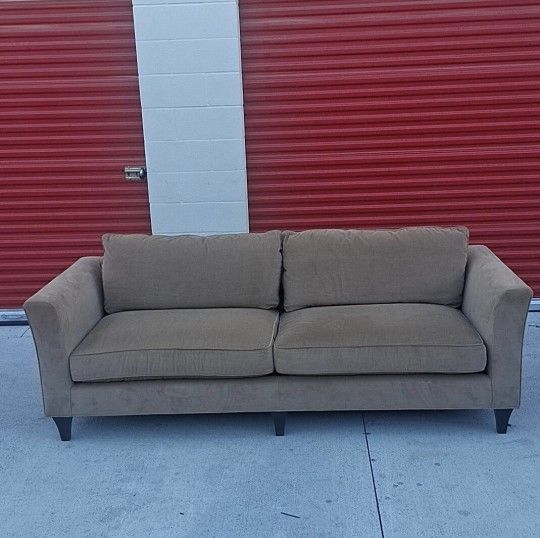 Velvet Couch """ Free Delivery In San Jose""""
