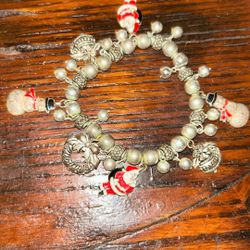Vintage Avon Christmas Charm Stretch Bracelet
