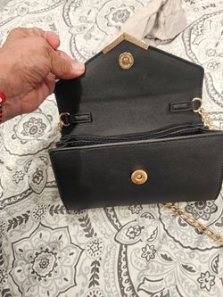 Urban Expressions Black Crossbody Bag – Excellent Condition