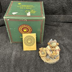 Boyd’s Bear “the collector”