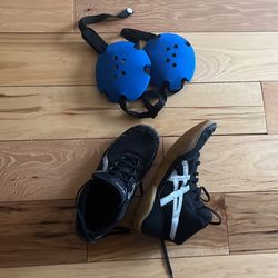 Asics Wrestling shoes 8.5 & Head Guard