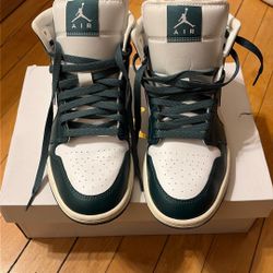 Woman’s Air Jordan 1 