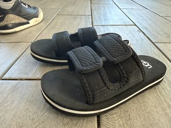 UGG Kids Lennon Slingback Sandals