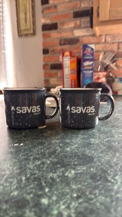 2 large coffee cups