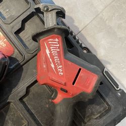 Milwaukee Hacksaw 