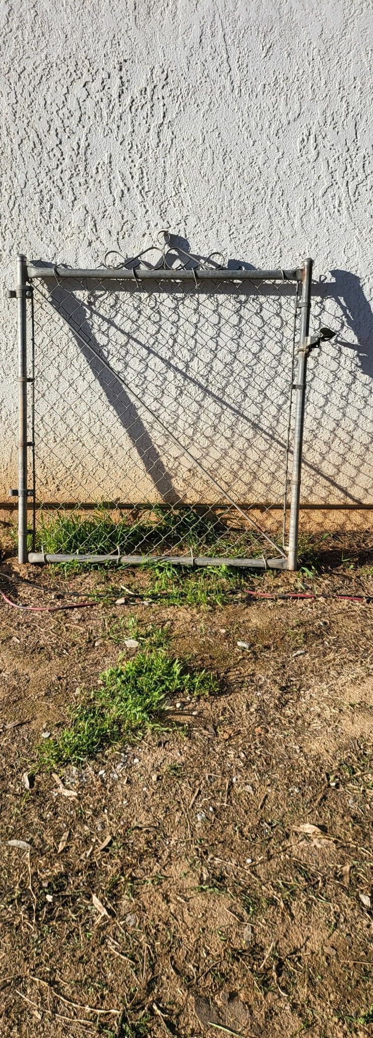 Gate