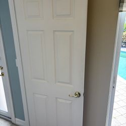 Doors With Handle 