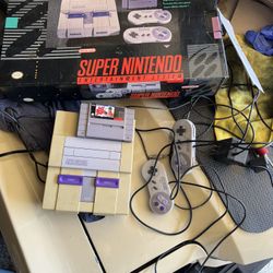 90s Super Nintendo Entertainment System 