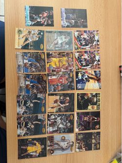 Basketball cards lot
