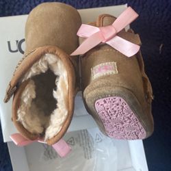 Bsby girl uggs 