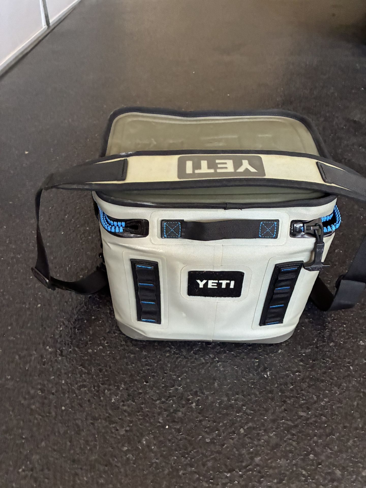 Yeti Cooler