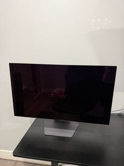 LG 32” OLED 4K