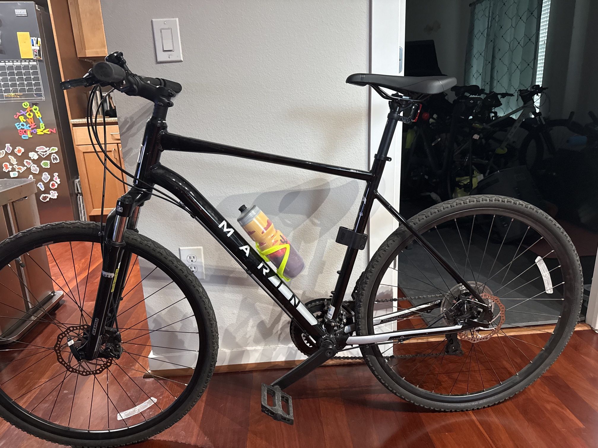 XL Marin hybrid Bike