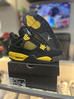 Jordan 4 Retro Thunder!