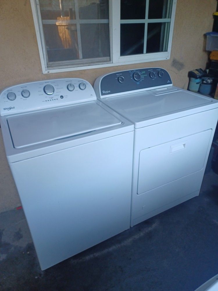 Whirlpool Washer & Gas Dryer Delivery Available 