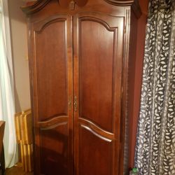  Armoire/ Cabinet