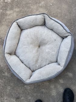 Medium Dog Bed