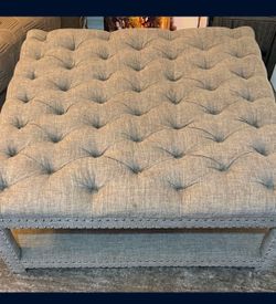 Rolling Ottoman Brown/tan