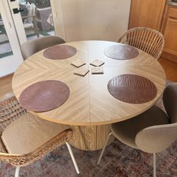 Wooden Round Table And Chairs
