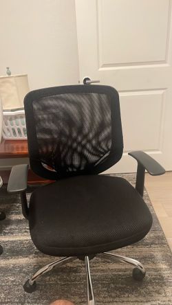 Office desk chair it’s in great condition obo