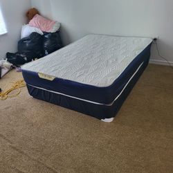 NEW FULL-SIZE MATTRESS AND BOX SPRING 💤