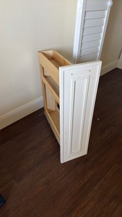 White Spice Rack 9”