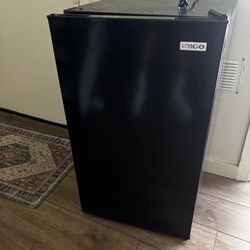 Igloo Minifridge