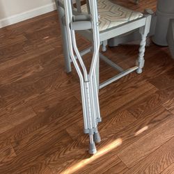 Adjustable Crutches 5’2 To 5’11